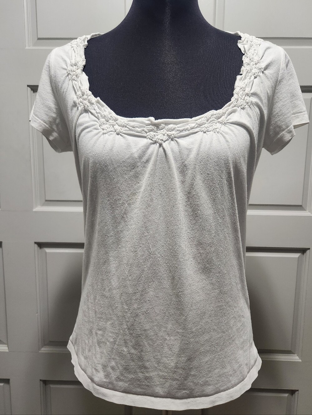 St. John's Bay White T-shirt Top Short Sleeved Women's Small